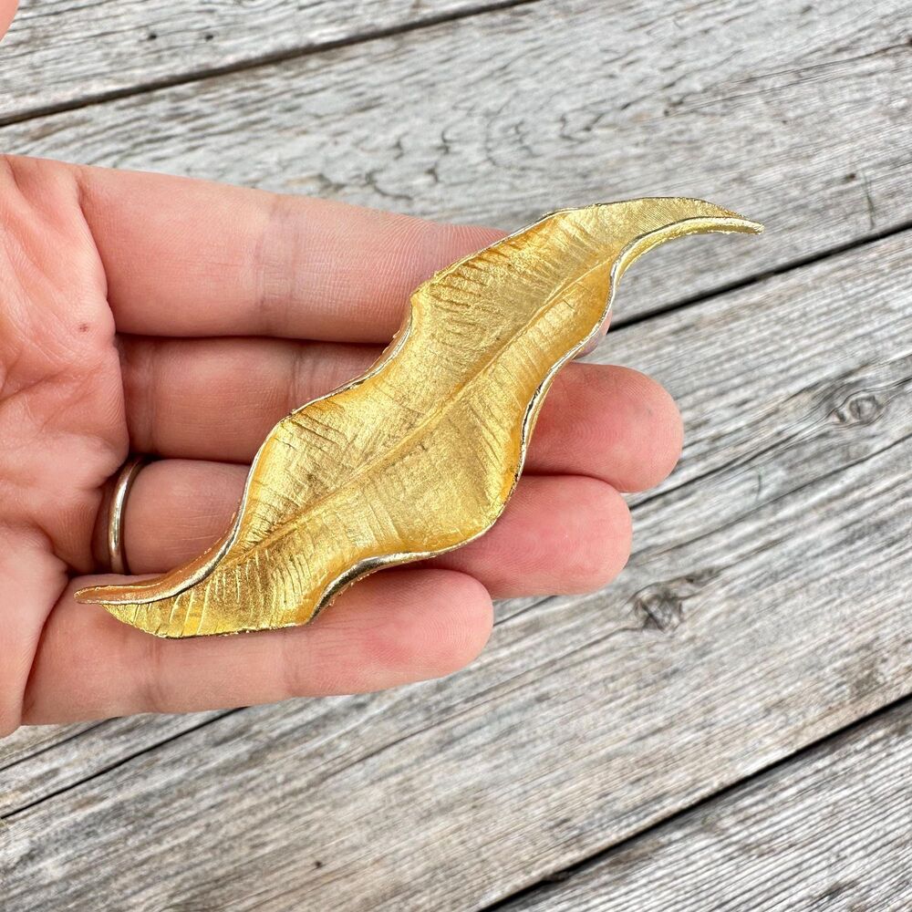 Vintage Jewelry Gold Tone Leaf Brooch Leaf Pin